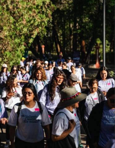 El Mentoring Walk se realiza de manera sincronizada en 100 ciudades alrededor del mundo desde hace 18 años. En Jalisco, dicha activación se lleva a cabo como parte del programa de Hablemos de Emprendedoras, una iniciativa social de Tequila Don Julio, una marca de Diageo. Foto. Cortesía