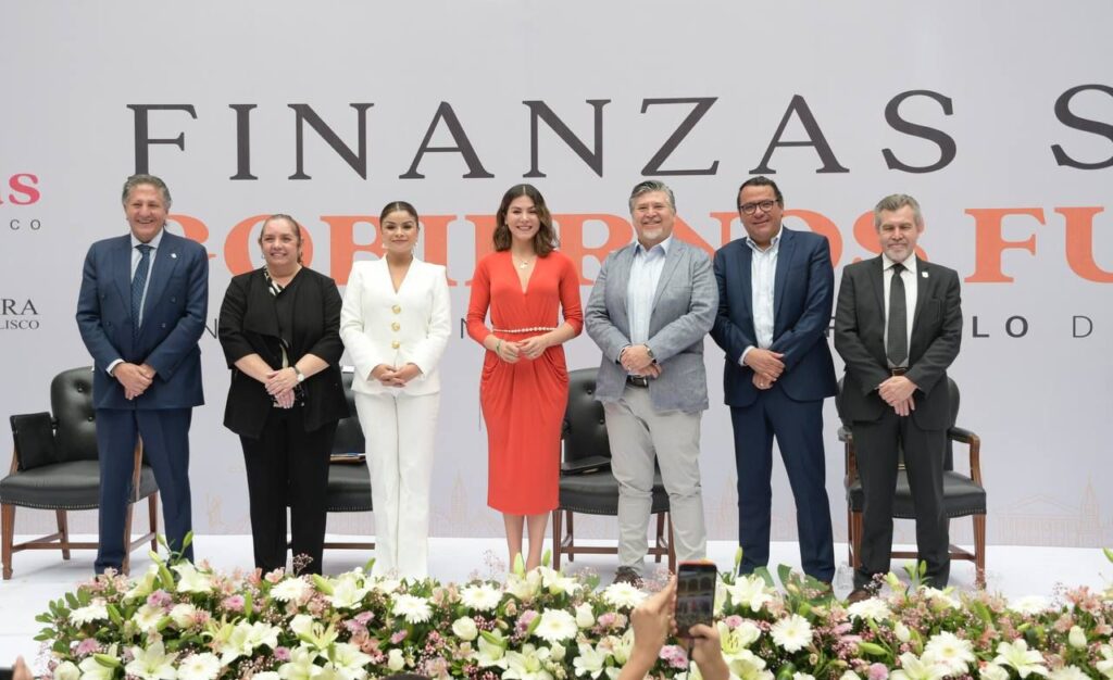 Cárdenas destacó la visión de los gobiernos municipales de Zapopan, liderados actualmente por Juan José Frangie y anteriormente por Pablo Lemus, hoy gobernador del estado. Foto. Cortesía