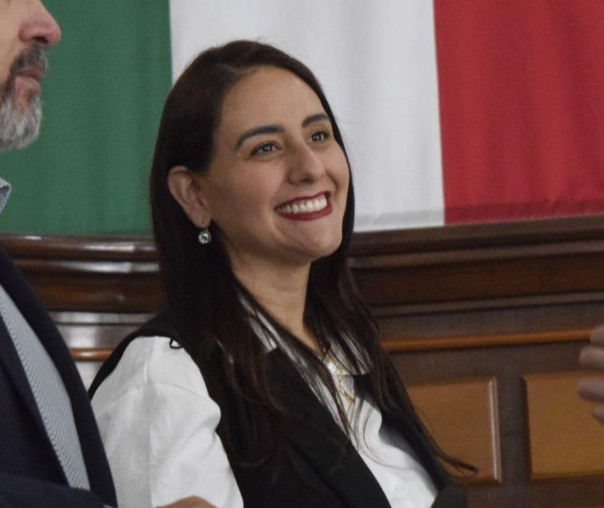 Regidora propone cámaras en policías para fortalecer la confianza ciudadana